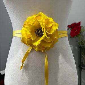 NEW J. Crew RARE Silk Crystal Yellow Floral Bloom Petal Waist Belt Tie Accessory